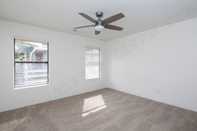 Building Photo - OPEN HOUSE: 12/13 1-2PM ~ 3BR Townhome with Garage, 1 BLOCK from Ocean!