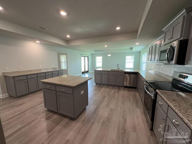 Building Photo - 6264 Pineapple DR