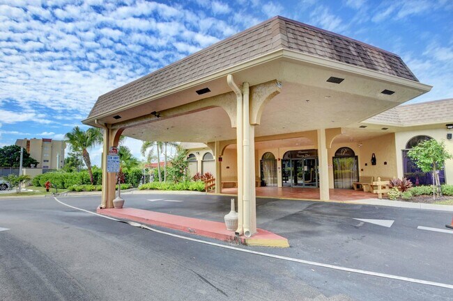 Building Photo - 3810 Via Poinciana