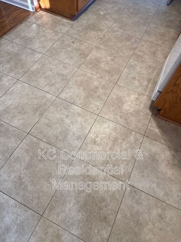 Building Photo - 11508 E 51 St S