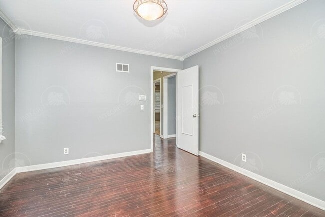 Building Photo - 5930 Harrison St
