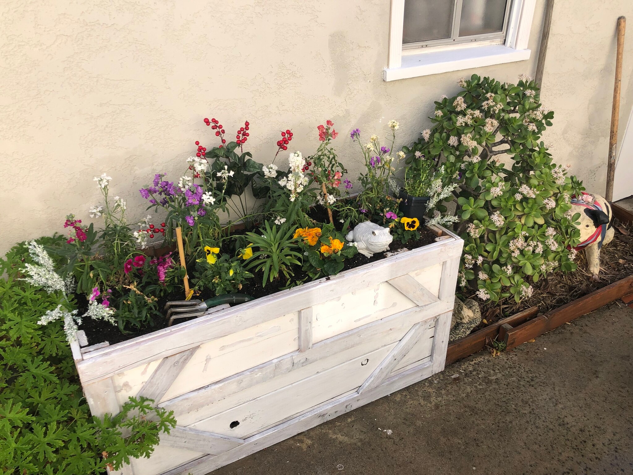 Building Photo - 10802 Howard St