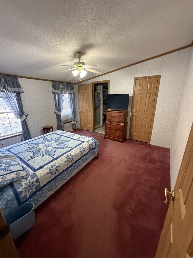 Building Photo - 91 Heath St