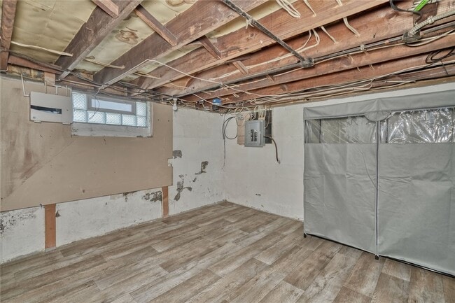 Building Photo - 4 Belford Dr