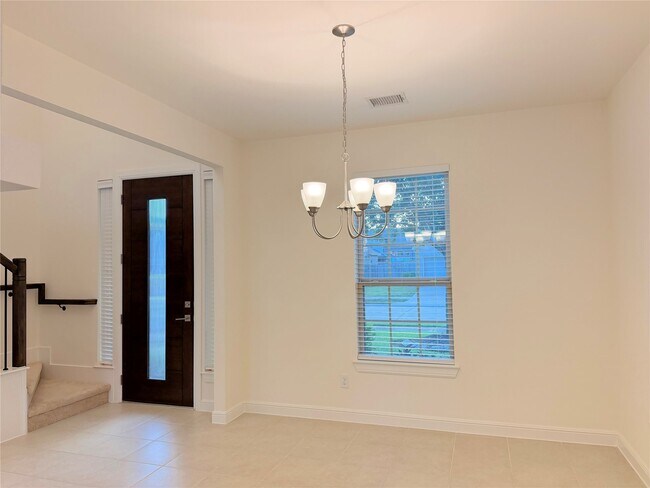 Building Photo - 8611 Oakdale Blf Ct
