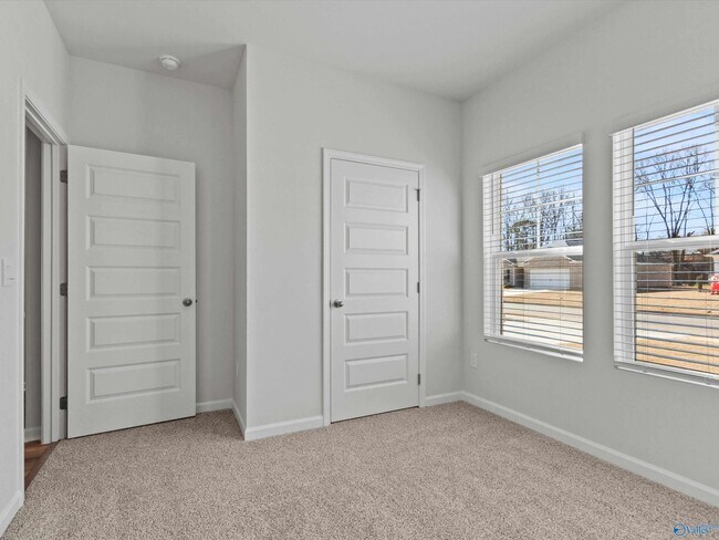 Building Photo - 1251 Eidson St