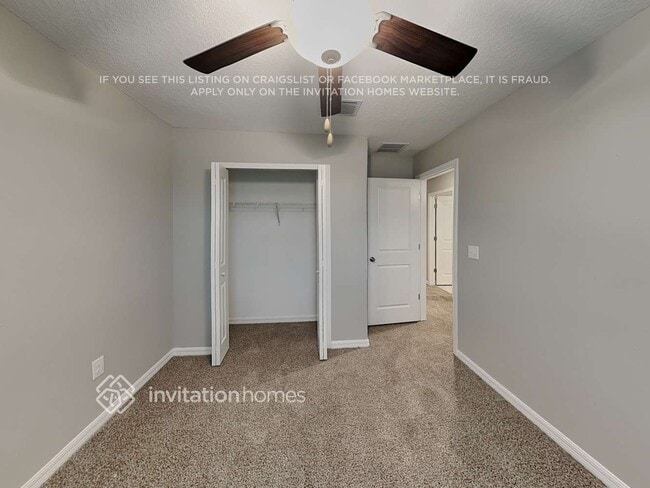 Building Photo - 7117 King Crk Dr