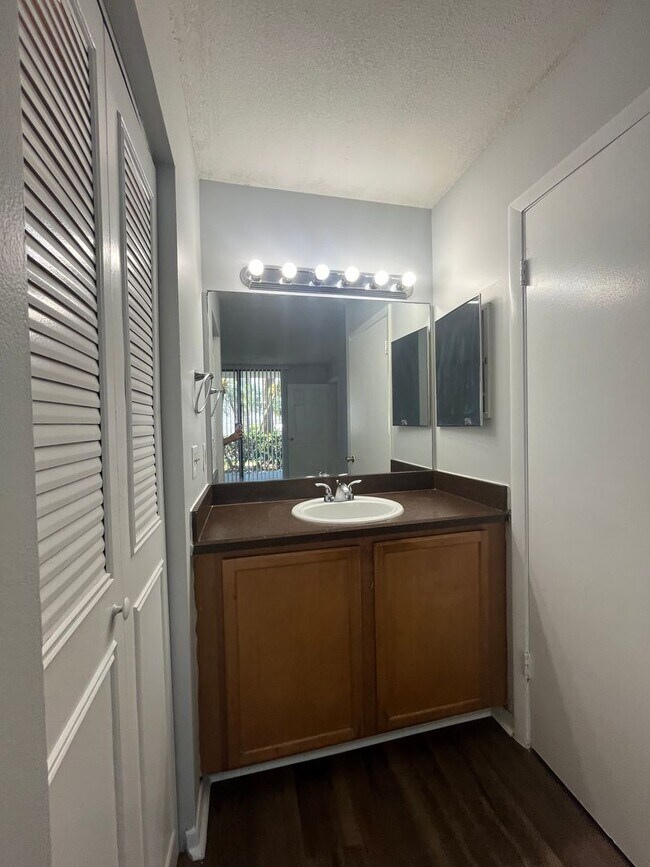 Building Photo - ONE BEDROOM ONE BATHROOM! WATERFRONT COMMUNITY!