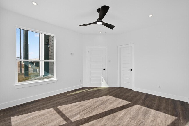 Building Photo - 3411 Nance St