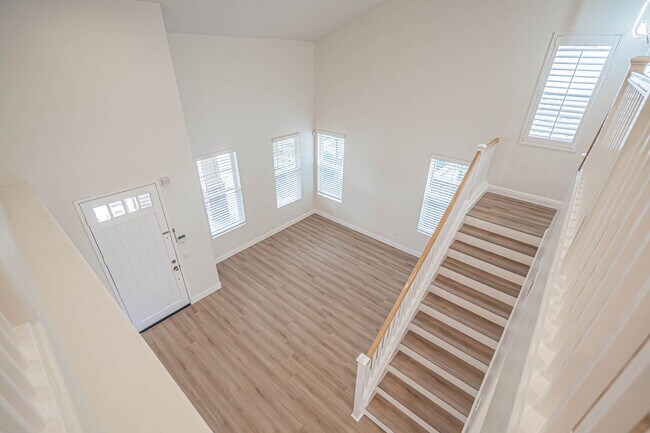 Building Photo - Spacious 4-Bedroom Pool Home in Saugus with Stunning Views & Community Amenities!