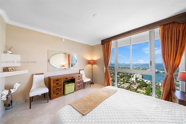 Building Photo - 4775 Collins Ave