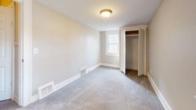 Building Photo - Brooklyn Centre Area - 3 Bedroom - Single ...