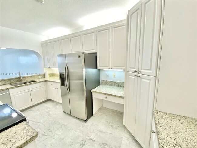 Building Photo - 10770 NW 66th St