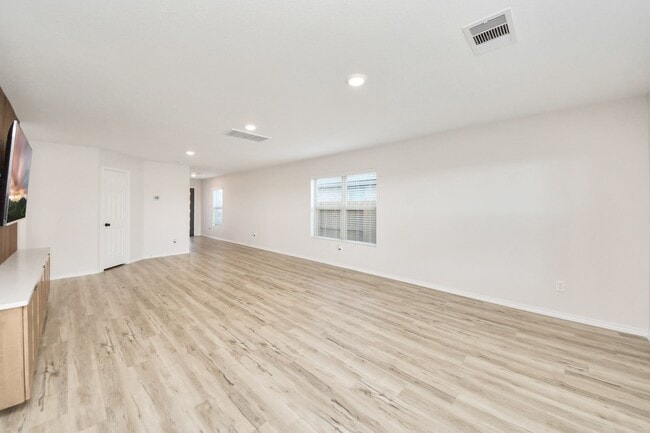 Building Photo - 26722 Lantana Cyn Dr