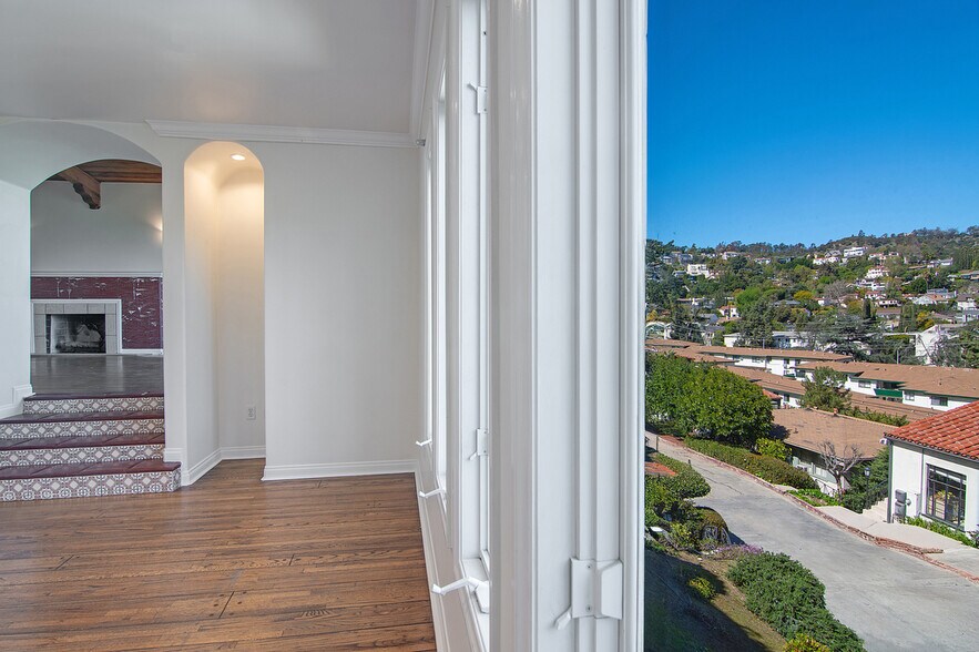 Building Photo - 3702 Arbolada Rd