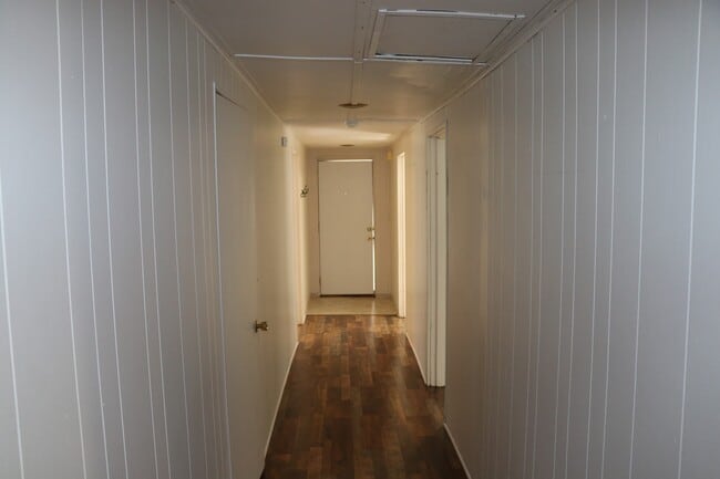 Building Photo - 188