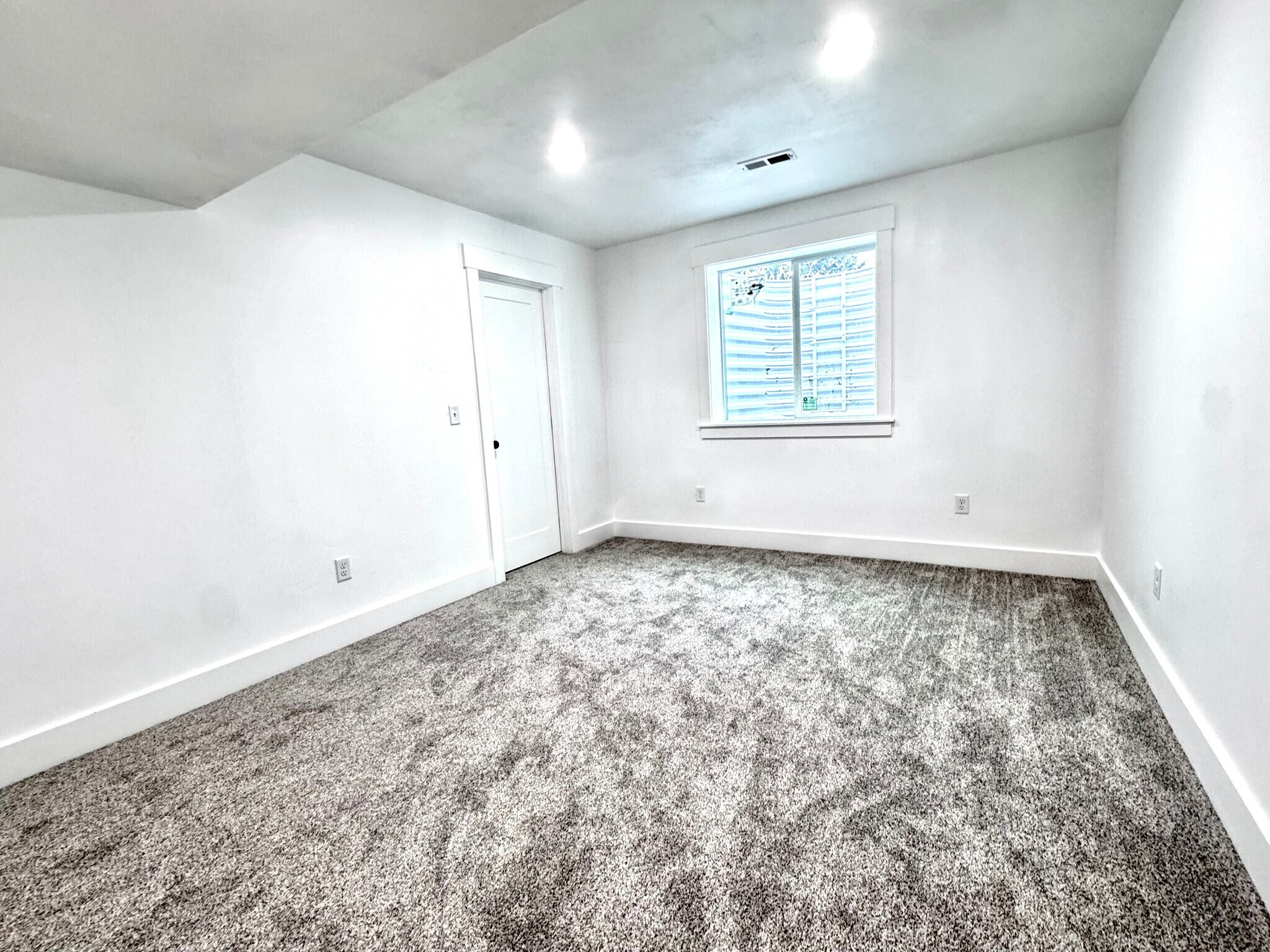 Building Photo - 3217 E Reynard Ln