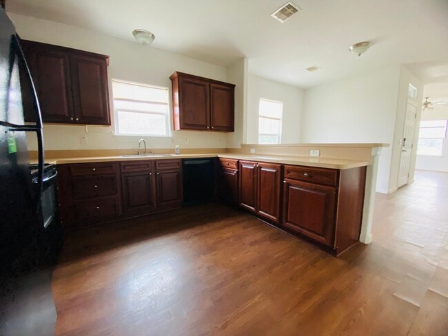 Building Photo - 2503 Deats Rd