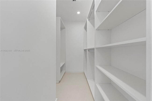 Building Photo - 13185 Emerald Dr