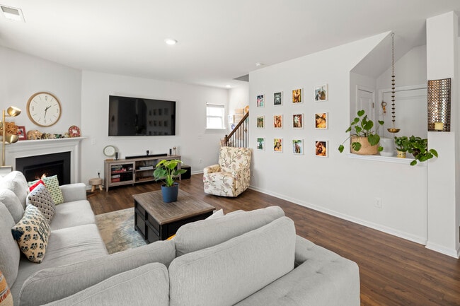 Building Photo - 172 Monroe Creek Blvd