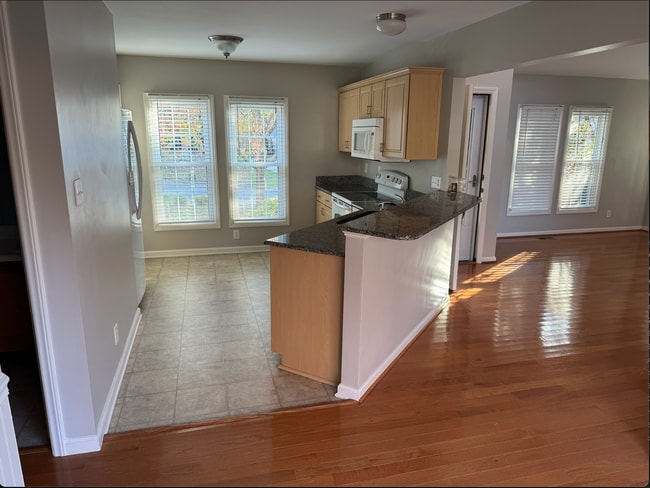 Building Photo - 104 Union Mills Way