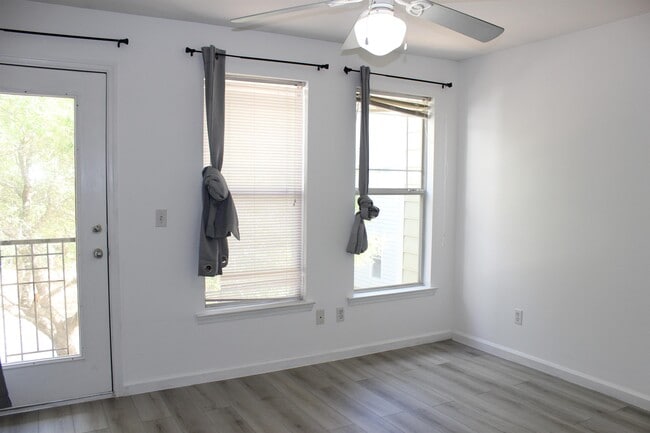 Building Photo - 1417 Pullen Rd