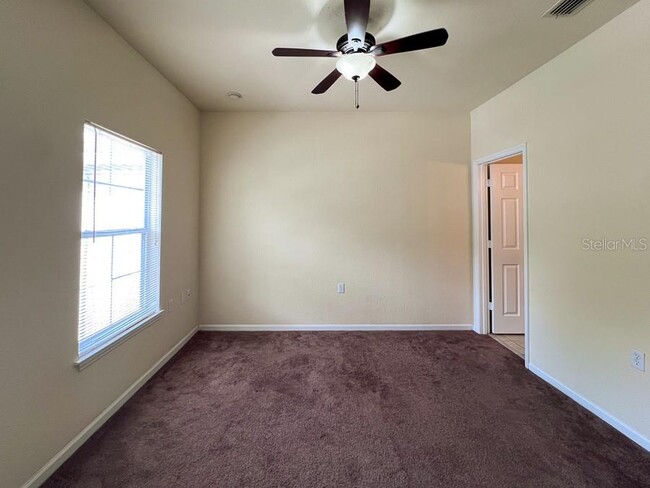 Building Photo - 4886 NW 46th Pl