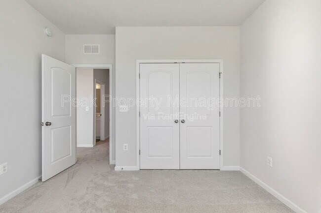 Building Photo - 8010 Wistar Glen Dr