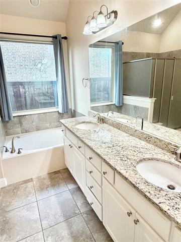 Building Photo - 1500 Grove Dr