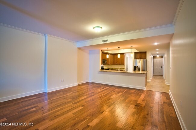 Building Photo - 525 3rd St N