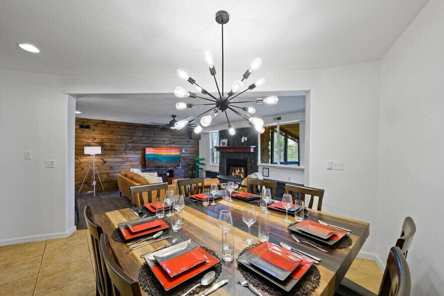 Building Photo - 578 Mountain Dr