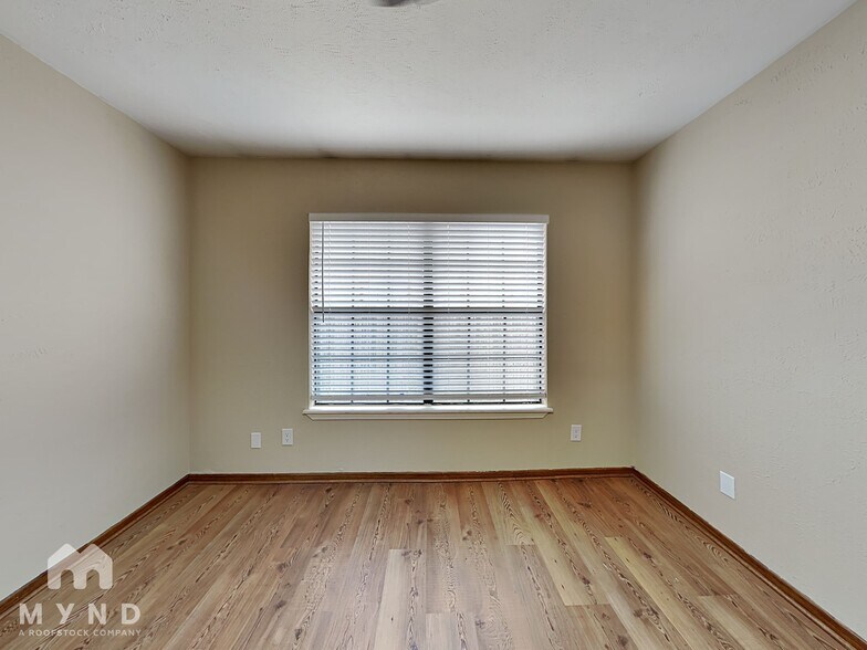 Building Photo - 6708 Oriole Ct