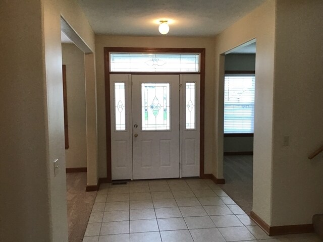 Building Photo - 408 Sherman Ln