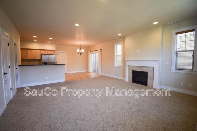 Building Photo - 322 SW Marsuda Terrace