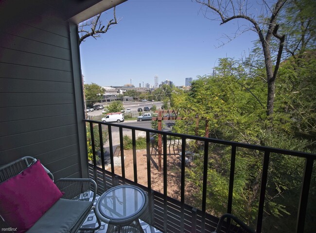 Building Photo - Studio, 1 bath Condo - La Duena Studio