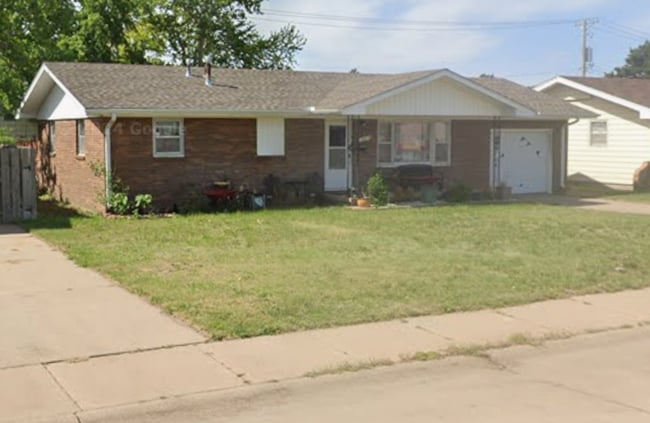 Primary Photo - 3 Bedroom, 1 Bathroom House with attached ...