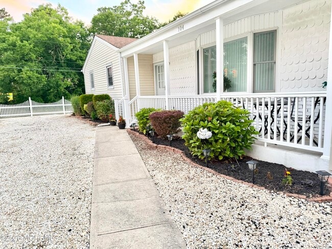 Building Photo - 104 Nautilus Dr