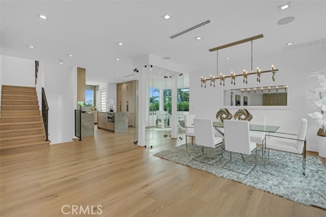 Building Photo - 430 W Kenneth Rd