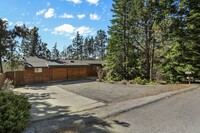 Building Photo - 4 Bed 2 Bath West Hills Bend Oregon