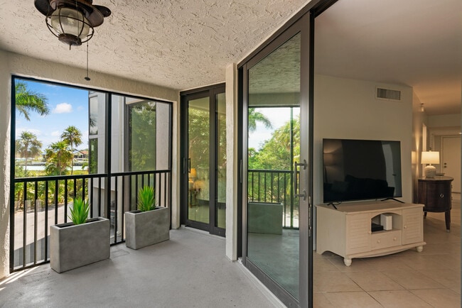 Building Photo - 7101 Gulf of Mexico Blvd