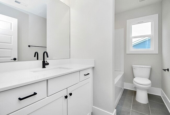 Building Photo - 2957 Ross Ave