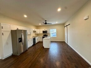 Building Photo - 2115 G St