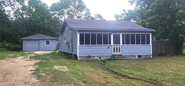 Building Photo - 3749 Lazy River Dr