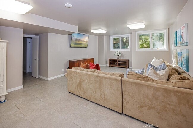 Building Photo - 31561 Peppertree Bend Unit