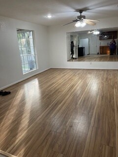 Building Photo - 6939 Del Bello Rd