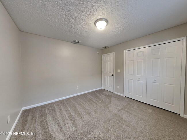 Building Photo - 938 Cherry Point Way