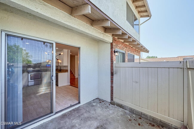 Building Photo - 1372 Ramona Dr