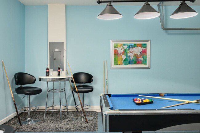 Building Photo - 4140 Oak Tree Dr