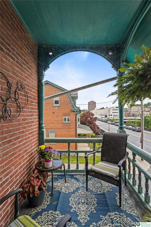 Building Photo - 146 W Broad St