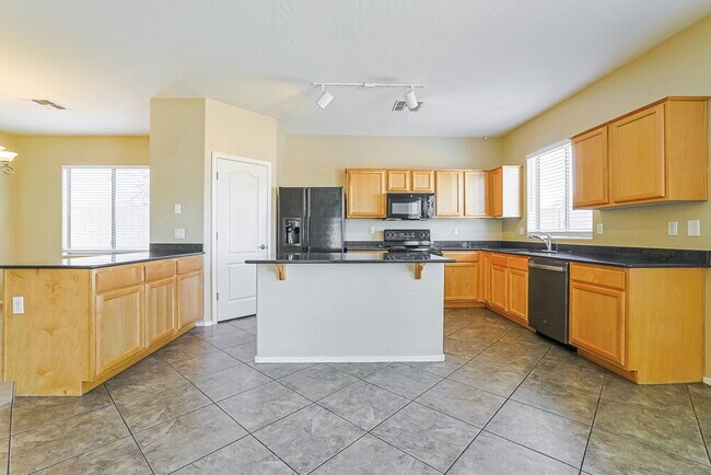 Building Photo - 3705 E Jaguar Ave